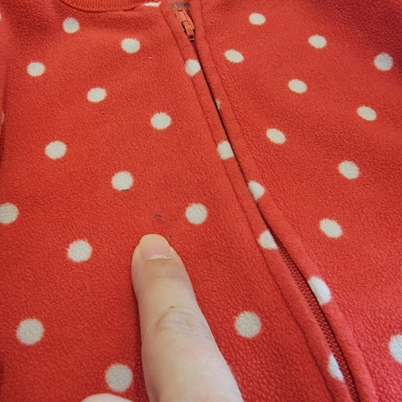 Carter's pj's - Picture 4 of 9